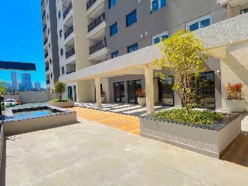AR�A PISCINA