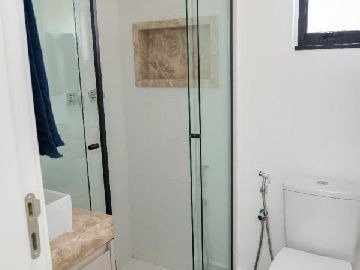 WC SUITE DECORADO