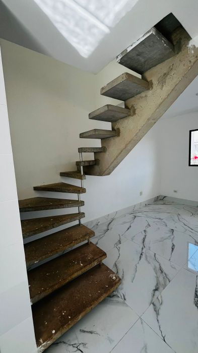 SALA/ESCADARIA