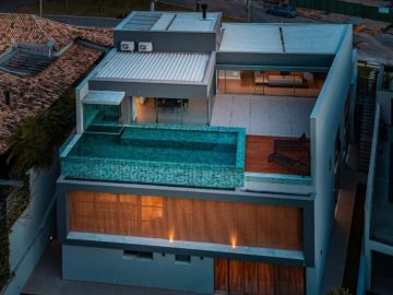 PISCINA ROOFTOOP