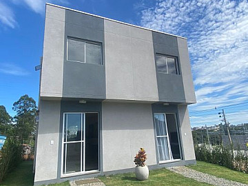 Casa em Condom�nio � Venda