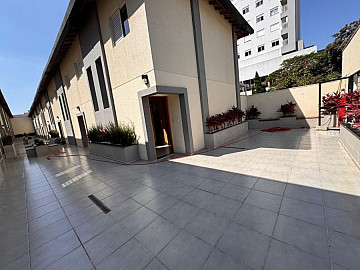 Casa em Condom�nio � Venda