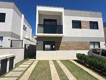 Casa em Condom�nio � Venda