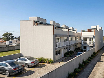 Casa em Condom�nio � Venda